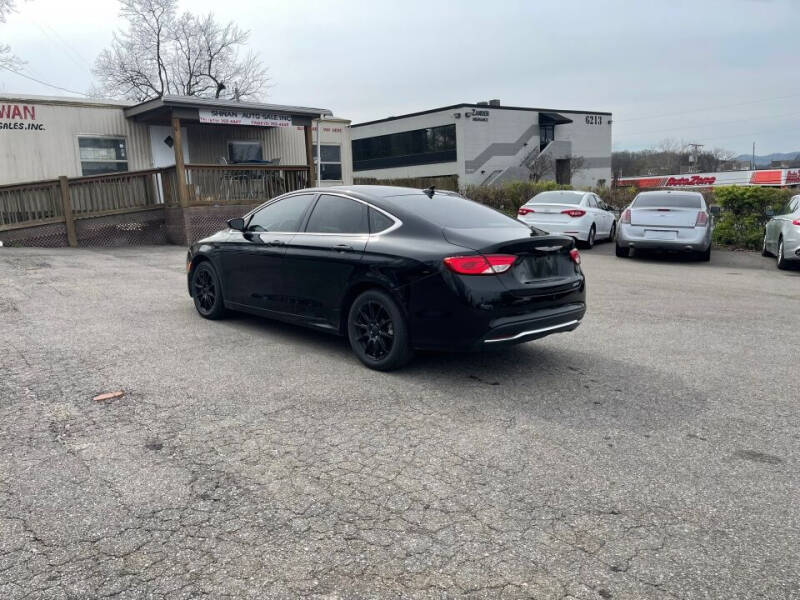 2017 Chrysler 200 Limited