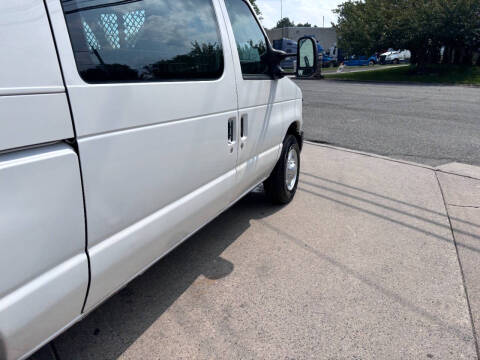 2010 Ford E-Series E-250