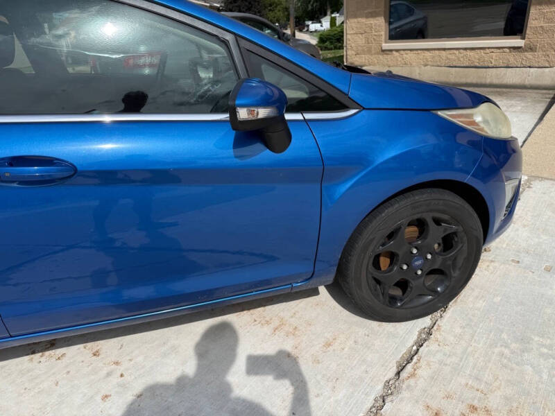 2011 Ford Fiesta SES