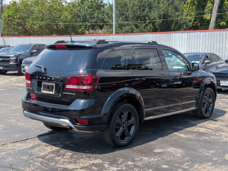 2020 Dodge Journey Crossroad