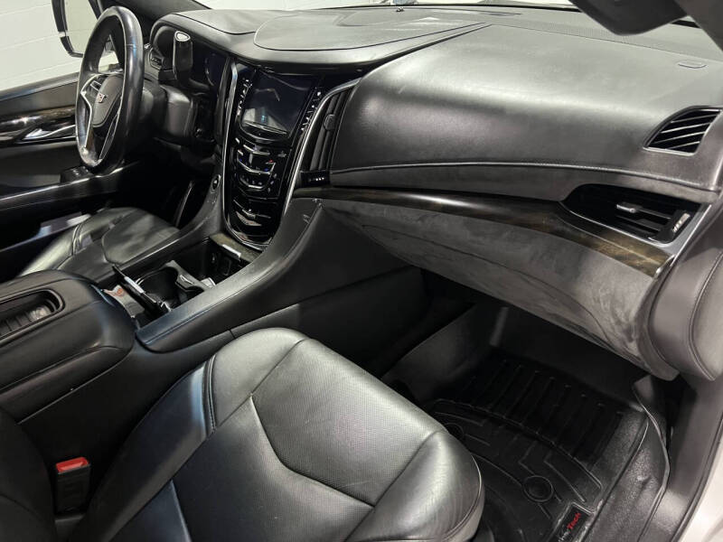 2018 Cadillac Escalade Platinum
