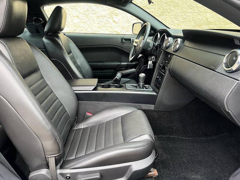 2005 Ford Mustang