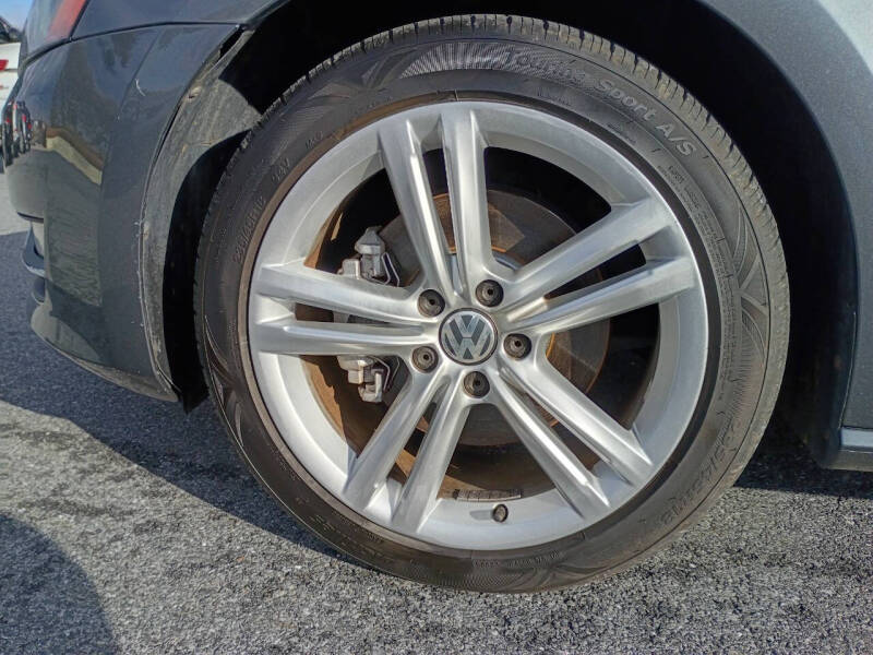 2013 Volkswagen Passat V6 SEL Premium