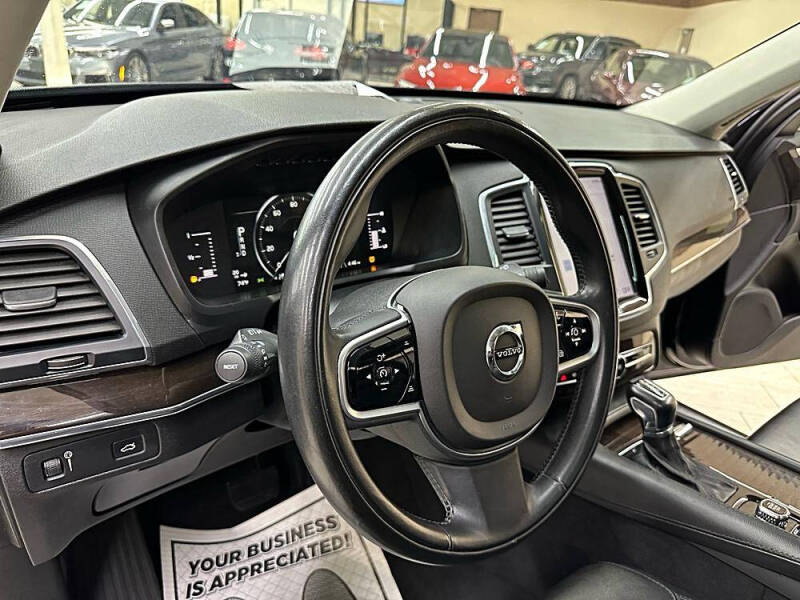 2019 Volvo XC90 T5 Momentum