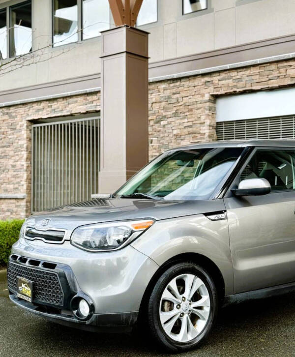 2016 Kia Soul +