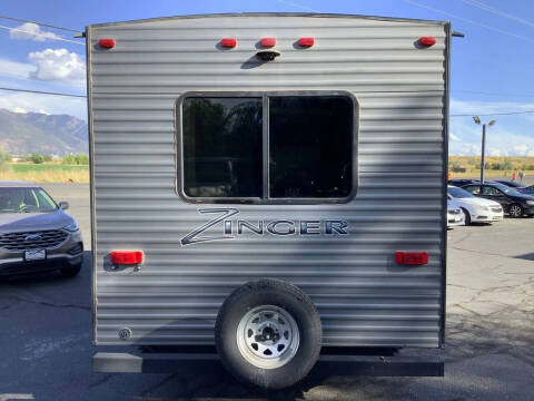 2018 Crossroads RV Zinger