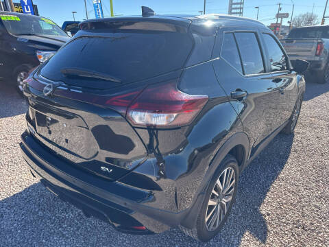 2023 Nissan Kicks SV