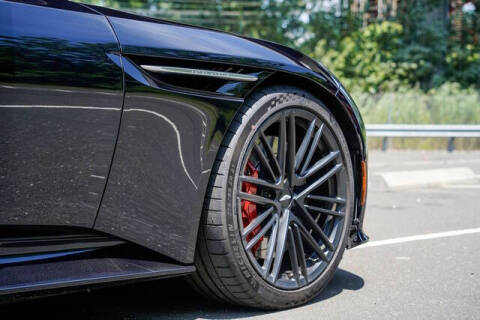 2024 Aston Martin DB12 V8