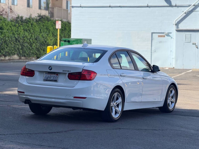 2012 BMW 3 Series 328i