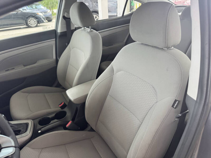 2019 Hyundai Elantra