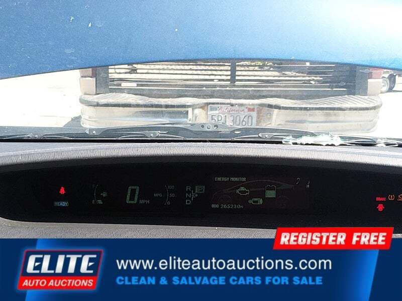 2010 Toyota Prius III