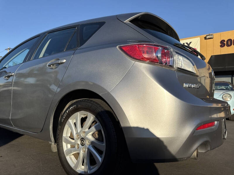 2013 Mazda MAZDA3 i Touring