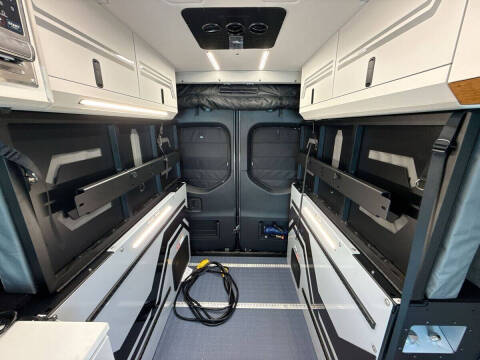 2025 Mercedes-Benz Sprinter