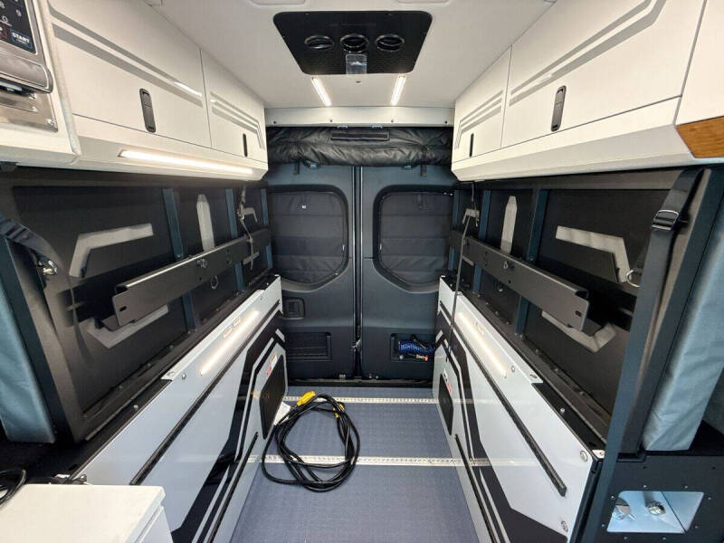 2025 Mercedes-Benz Sprinter
