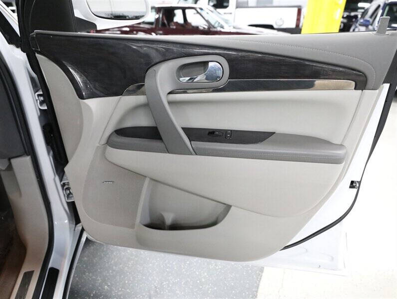 2017 Buick Enclave Leather
