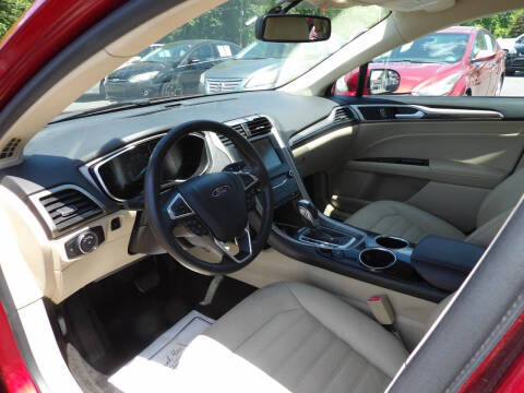 2013 Ford Fusion SE