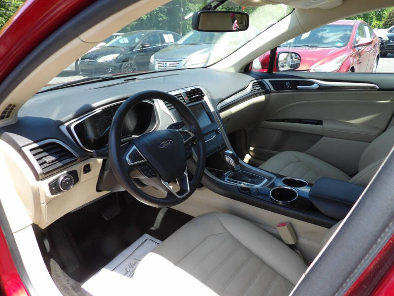2013 Ford Fusion SE