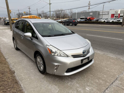 2012 Toyota Prius v Five