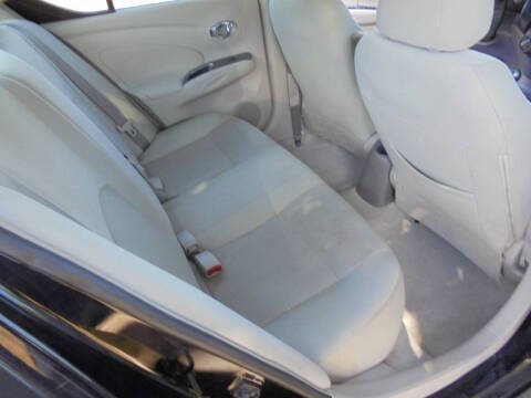 2013 Nissan Versa 1.6 SL