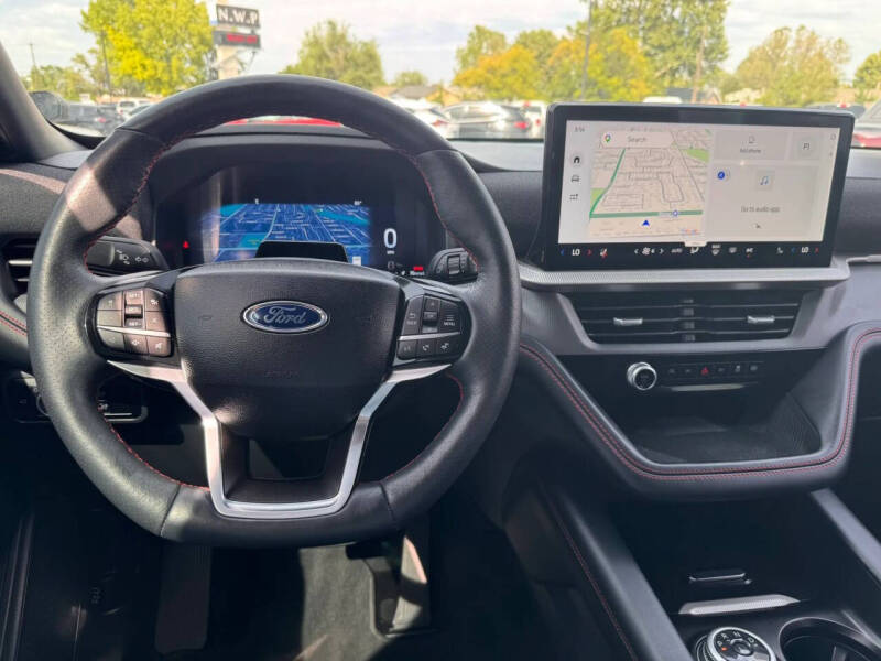 2025 Ford Explorer ST-Line