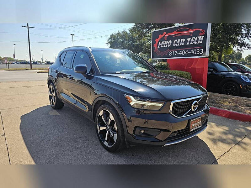 2019 Volvo XC40 T5 Momentum