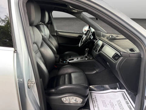 2017 Porsche Macan