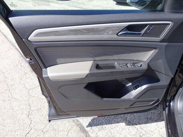 2022 Volkswagen Atlas Cross Sport V6 SE