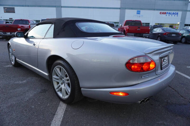 2006 Jaguar XKR