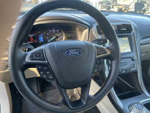 2018 Ford Fusion SE