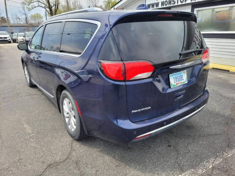 2018 Chrysler Pacifica Touring L