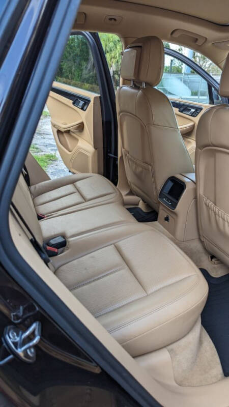 2015 Porsche Macan S