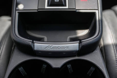 2022 Porsche Macan