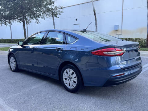 2019 Ford Fusion S