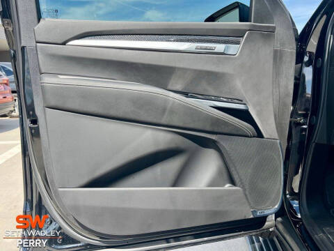 2025 Cadillac Escalade-V