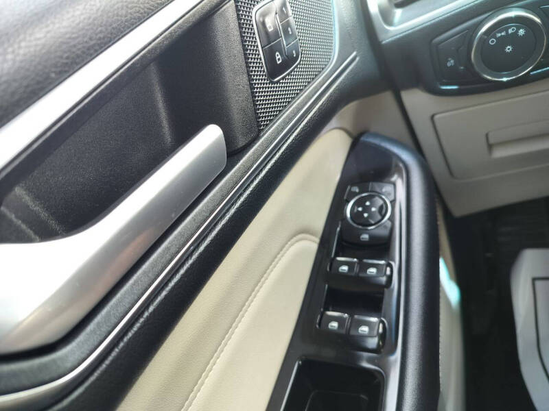 2017 Ford Edge Titanium