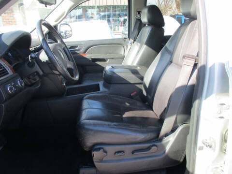 2013 Chevrolet Suburban LT