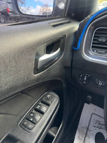 2016 Dodge Charger SXT