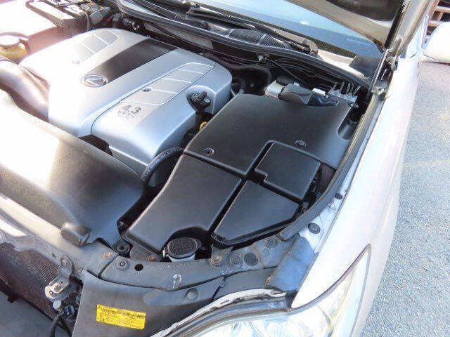 2005 Lexus LS 430