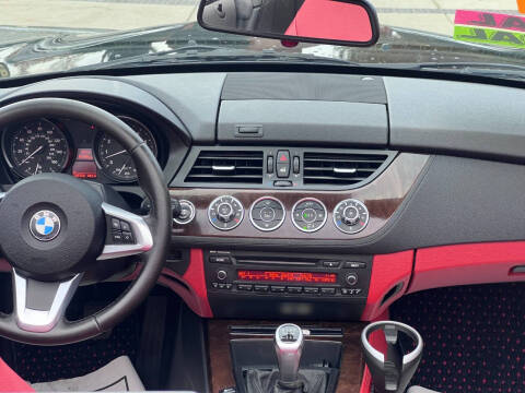 2011 BMW Z4 sDrive30i