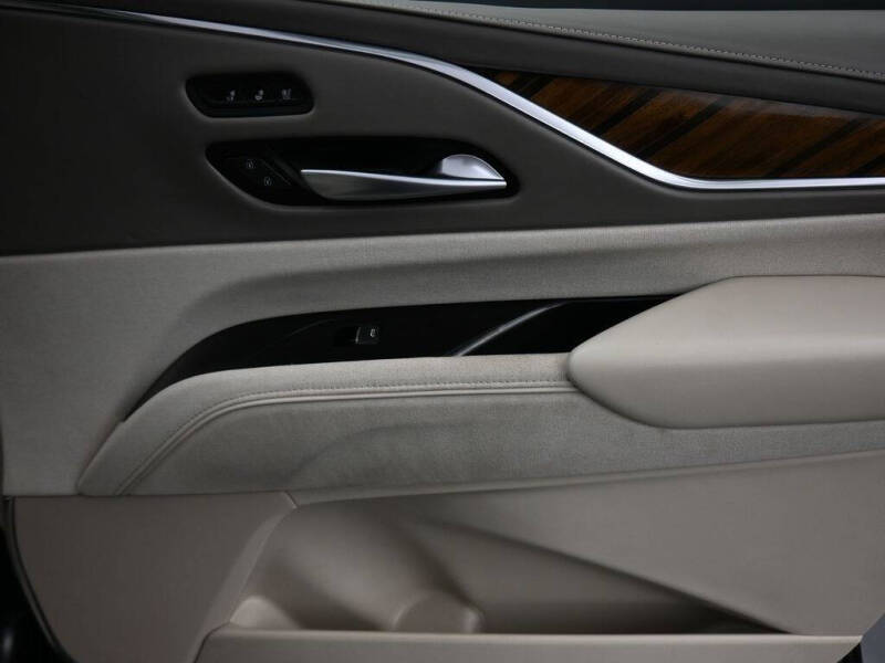 2023 Cadillac Escalade ESV Sport Platinum