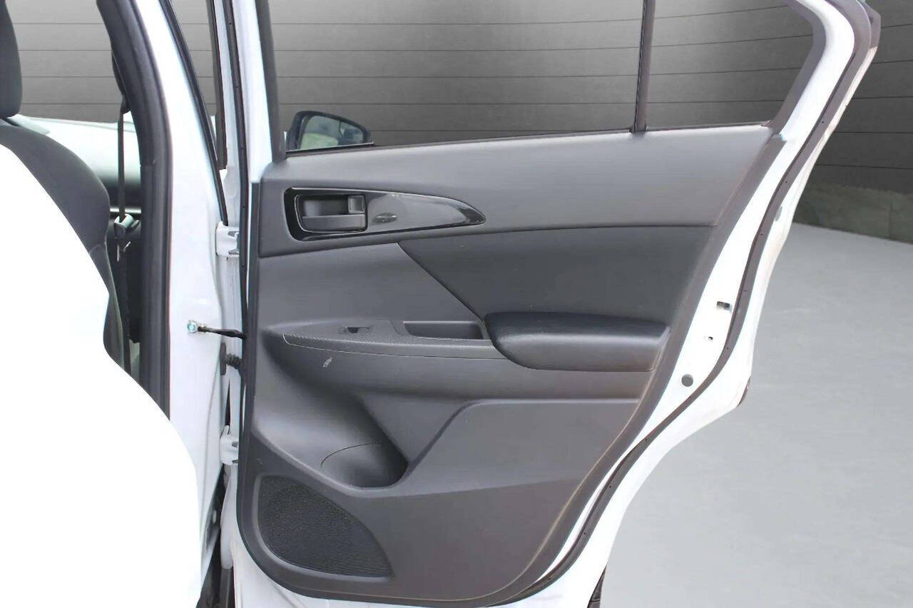 MitsubishiEclipse Cross22