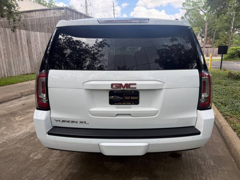 2019 GMC Yukon XL SLT