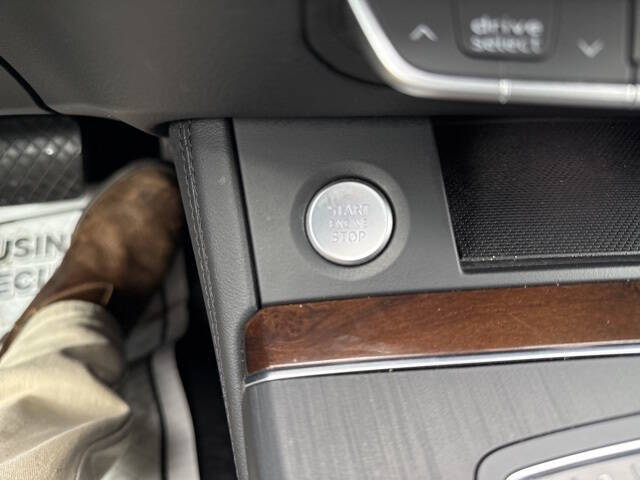 2020 Audi Q5 quattro Premium Plus 45 TFSI