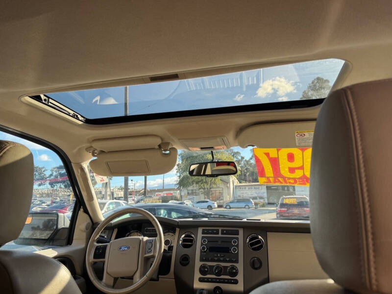 2012 Ford Expedition XLT