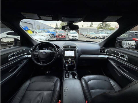 2018 Ford Explorer Sport