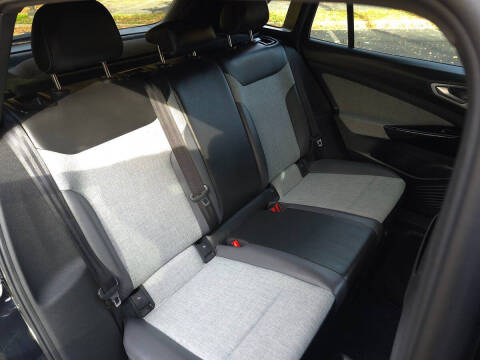 2023 Volkswagen ID.4 Pro