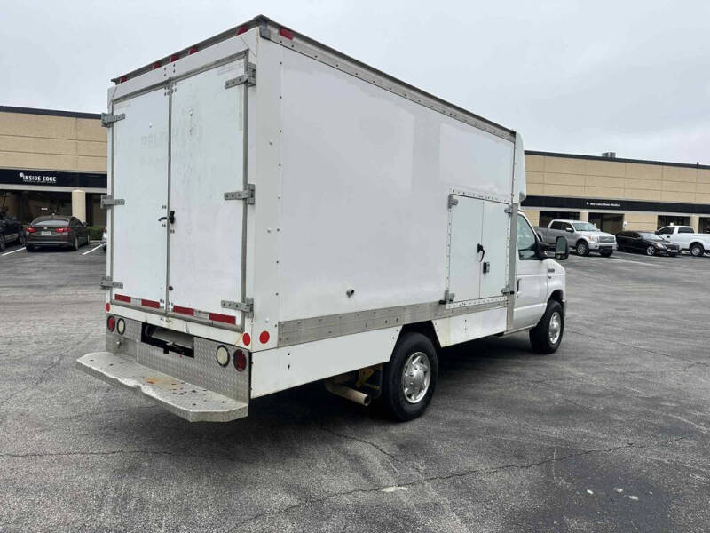 2009 Ford E-Series E-350 SD