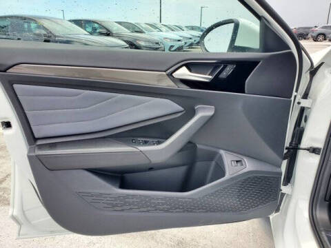 2025 Volkswagen Jetta SEL