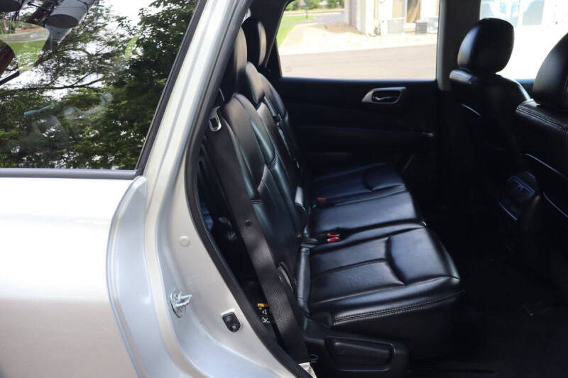 2016 Nissan Pathfinder Platinum
