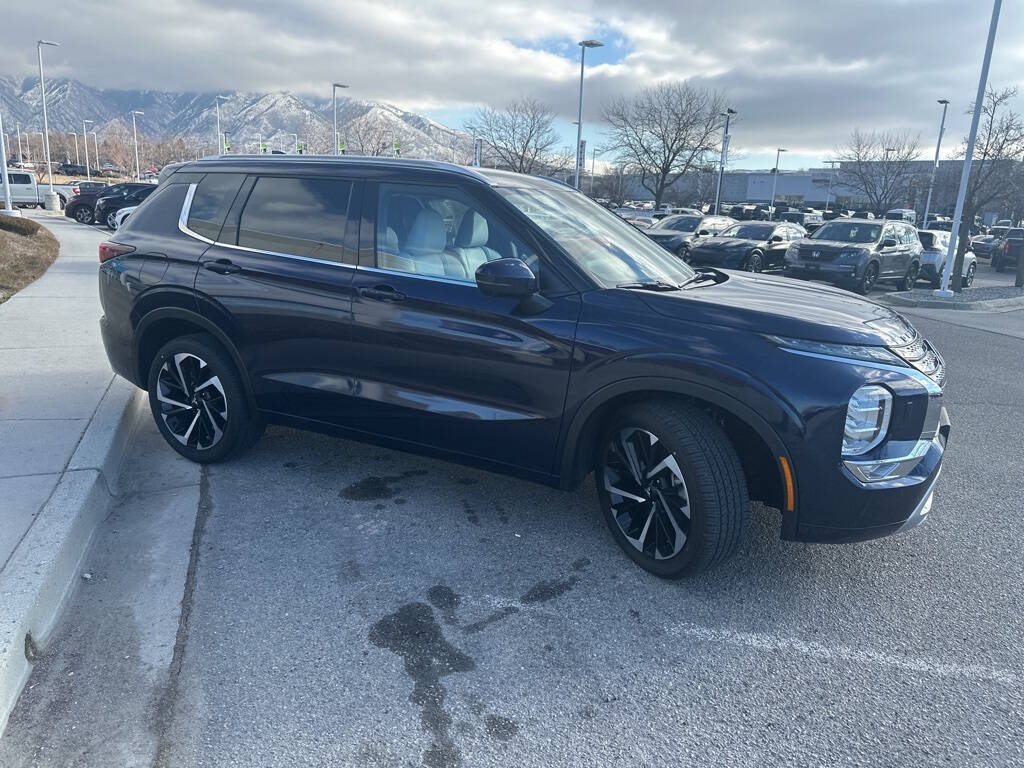 2024 Mitsubishi Outlander for sale at Axio Auto Boise in Boise, ID